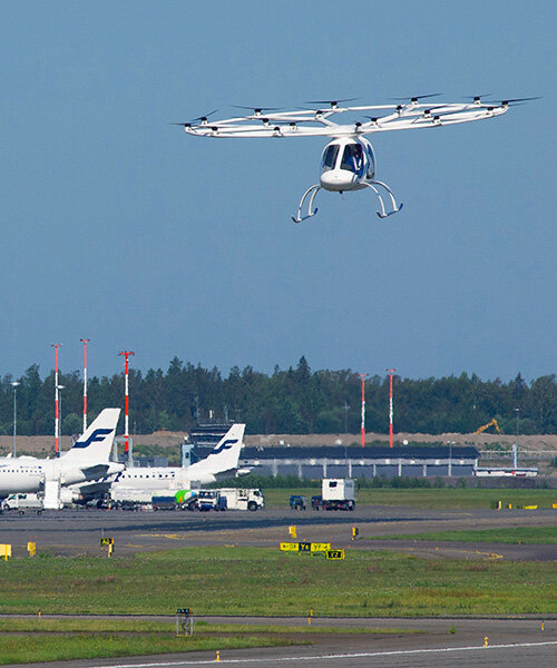 volocopter completes first ever public crewed test flight of its air taxi in the US