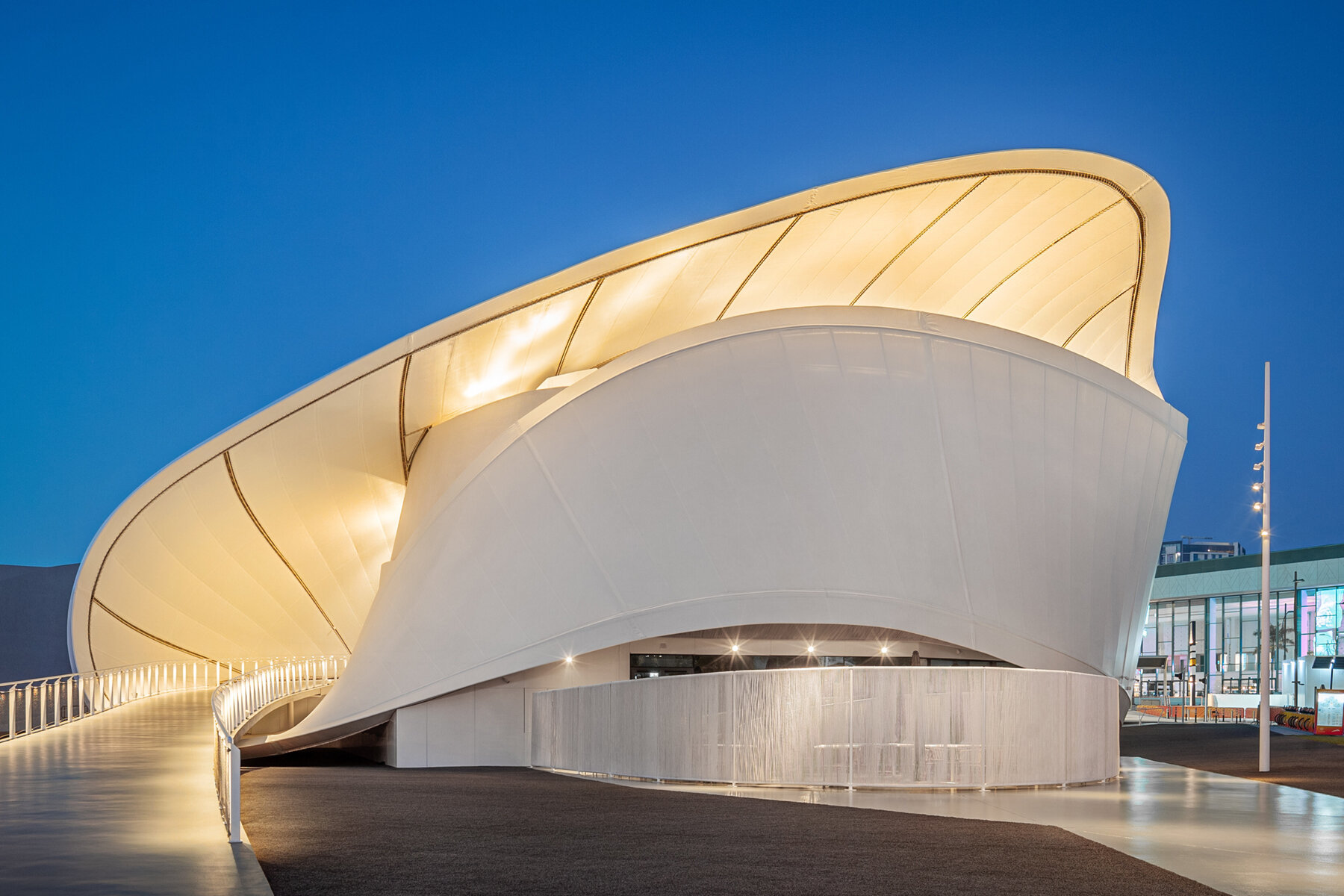 luxembourg-pavilion-metaform-architects-expo-2020-dubai-designboom-06a