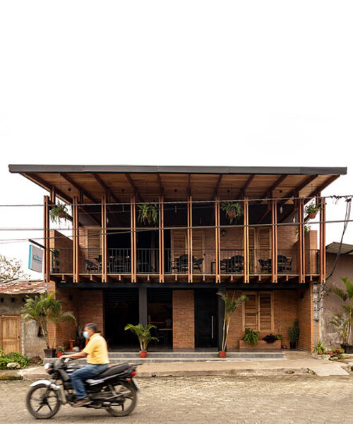 set in ecuador, 'la balconera' features a modular outdoor gallery that links to the streets
