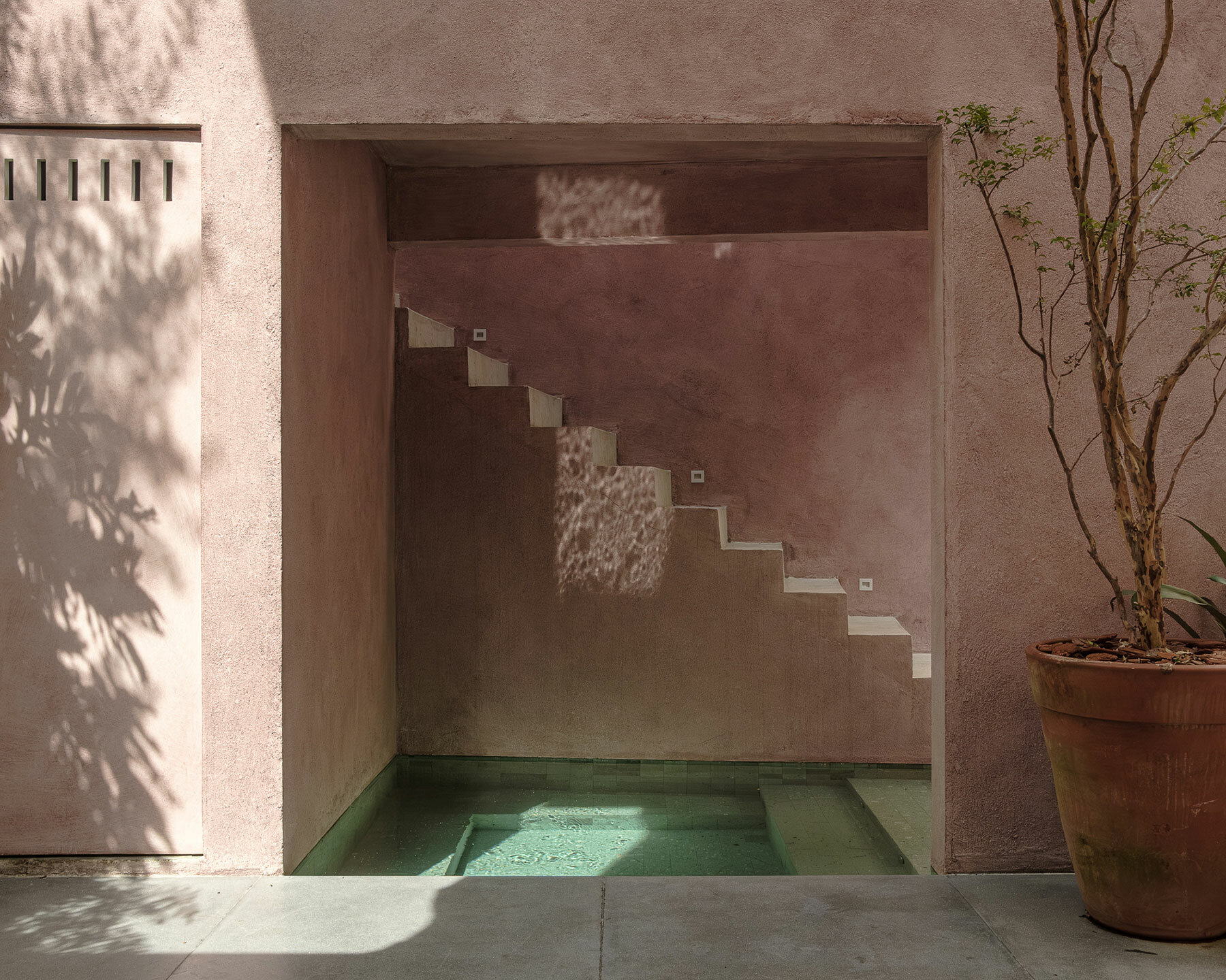 reforma-ampliacao-casa-vila-mariana-entre-escalas-brazil-designboom-08a