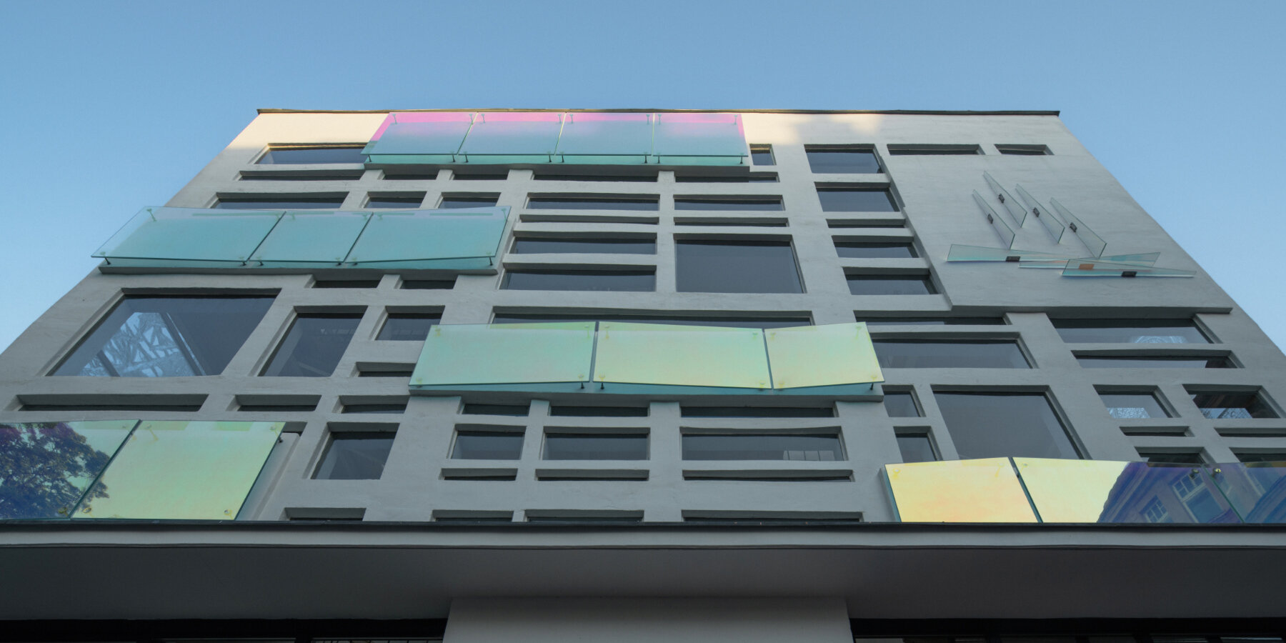apparent-presence-tereza-svachova-designboom-01