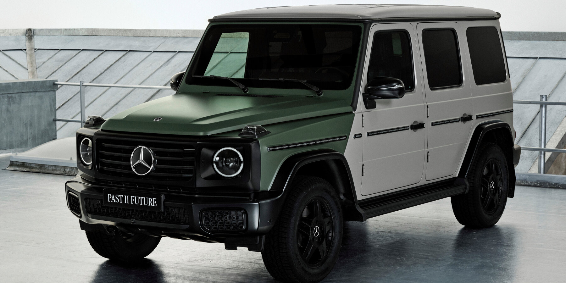 mercedes-benz-moncler-nigo-project-G-class-city-of-genius-shanghai-designboom-ban2