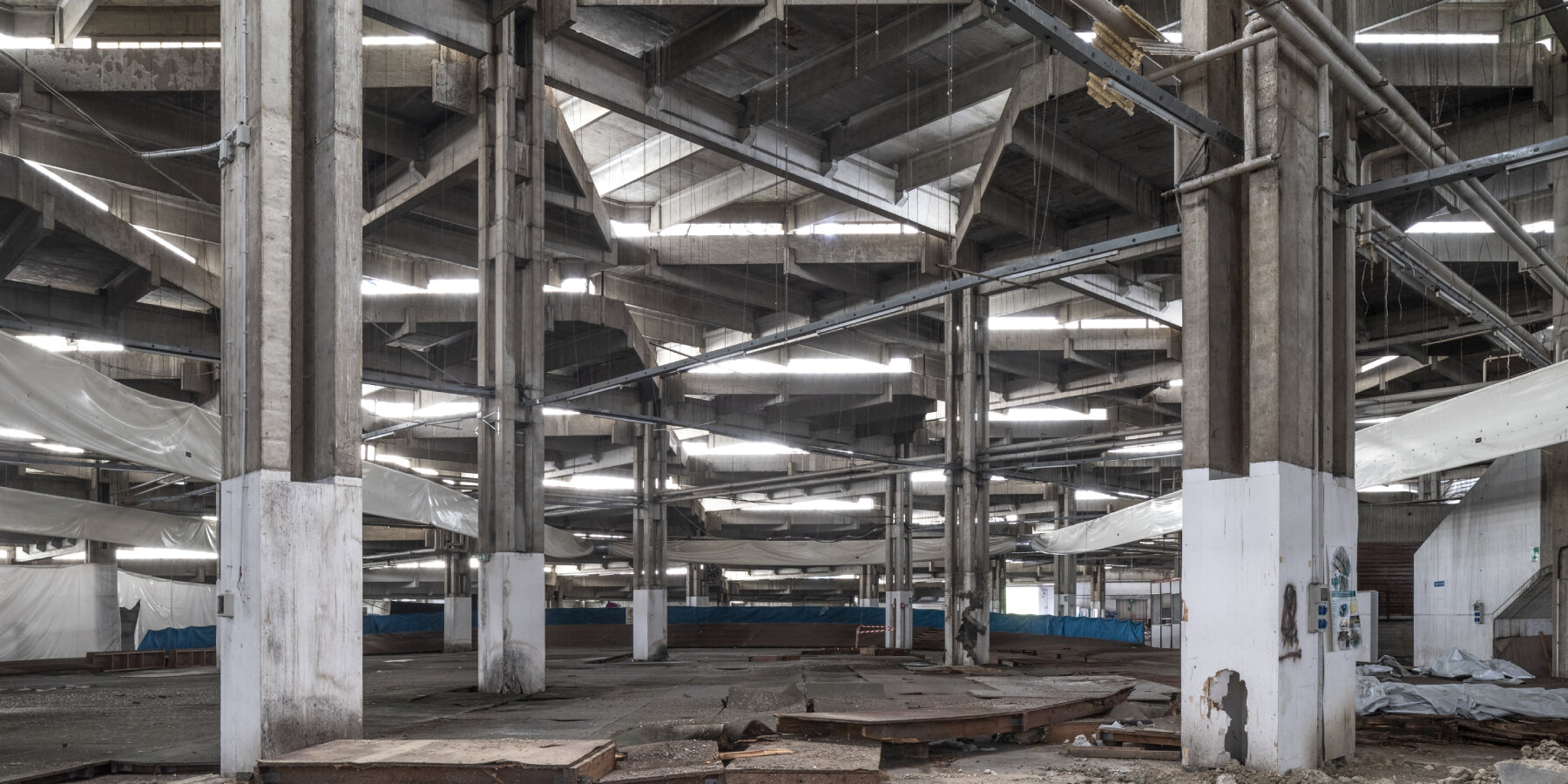 brutalist-italy-roberto-conte-stefano-perego-designboom-03