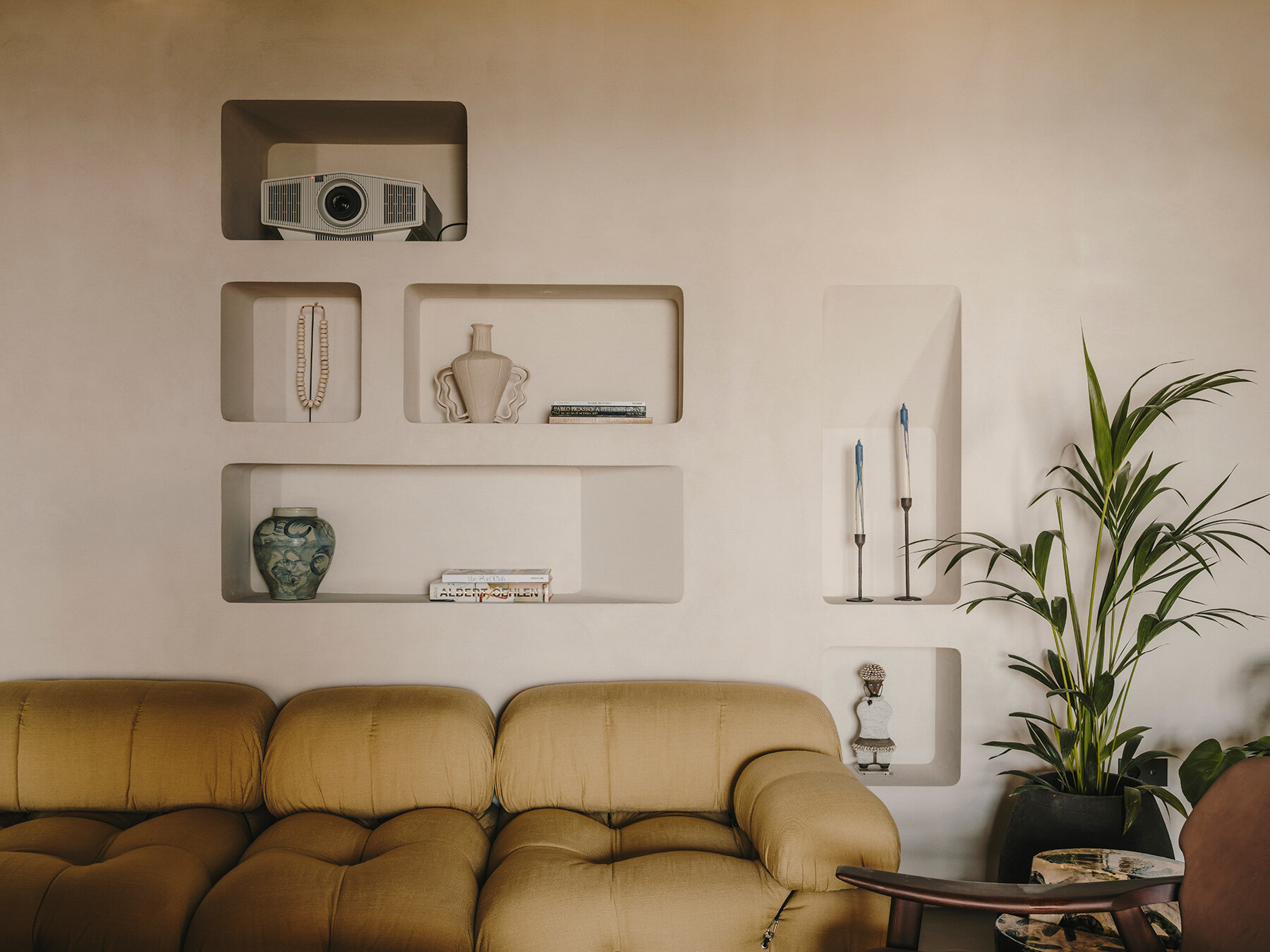 k-studio-traditional-ibizan-finca-flowing-spaces-sculptural-details-designboom-large01